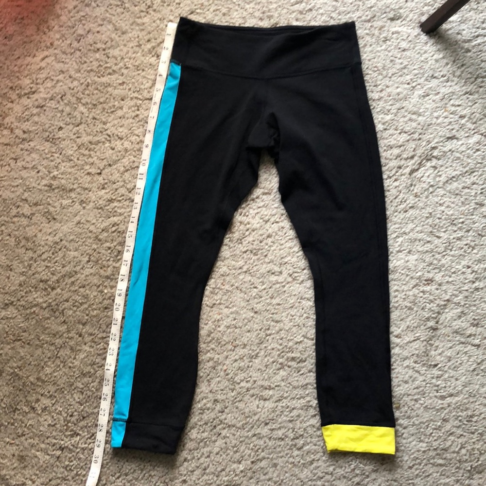 Women’s Lululemon Athletica leggings